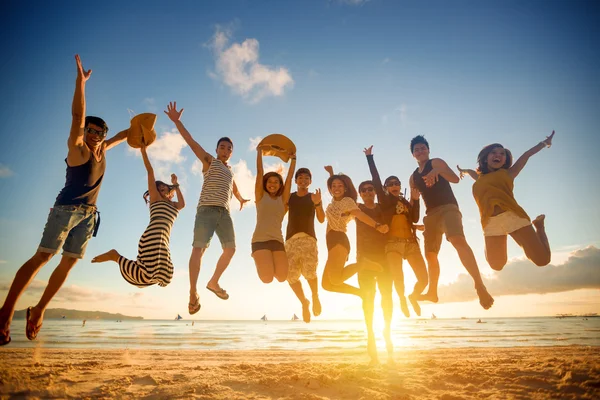 Why Traveling with Friends is the New Trend: Best Group Travel Destinations